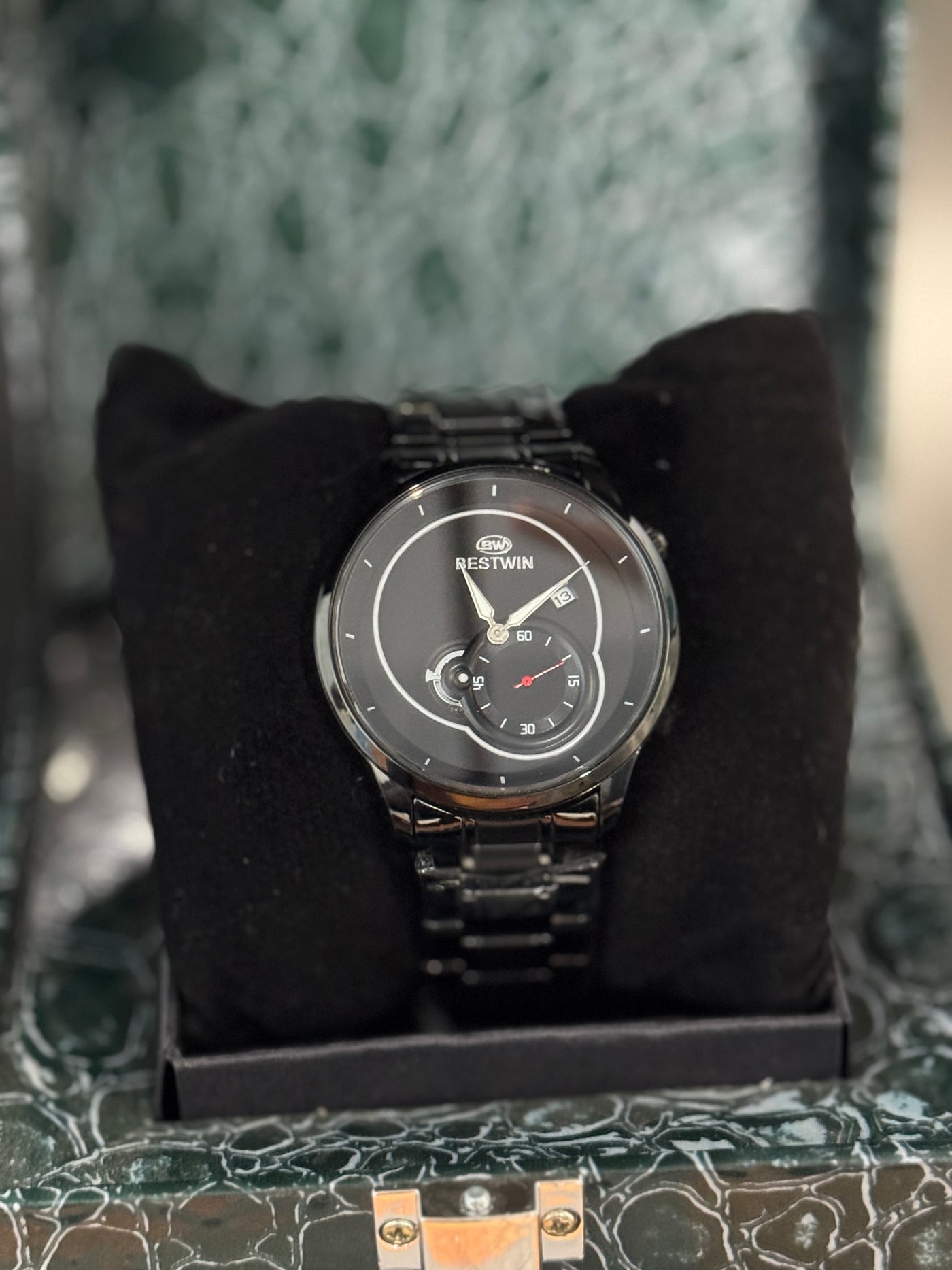 Bestwin Simple Black